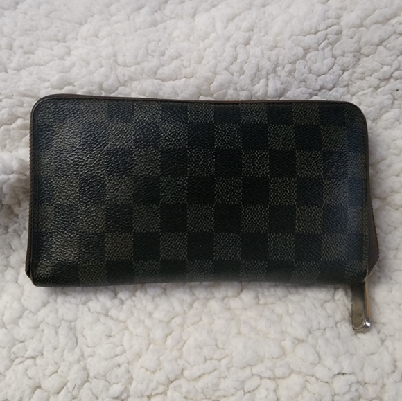 Louis Vuitton wallet - Picture 9 of 12